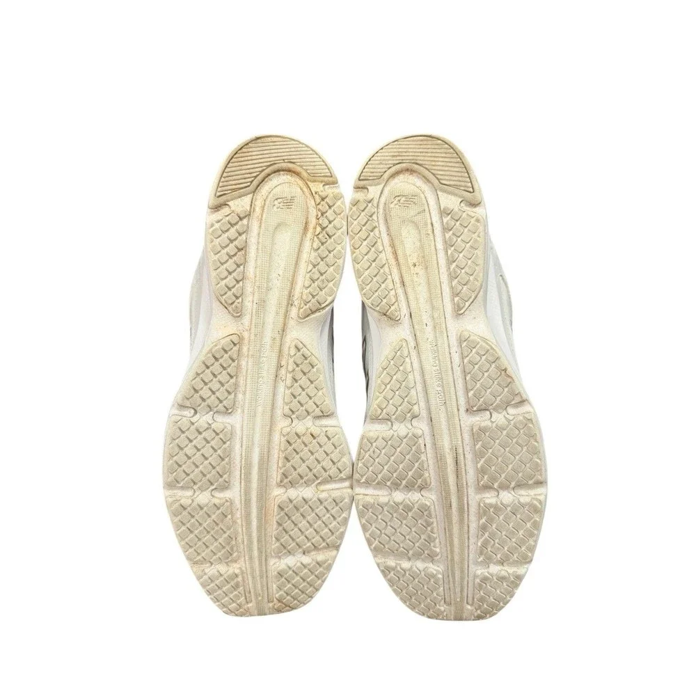 New Balance 411 Womens White Walking Shoe WW411HWT Sz US‎ 10 B Hook & Loop